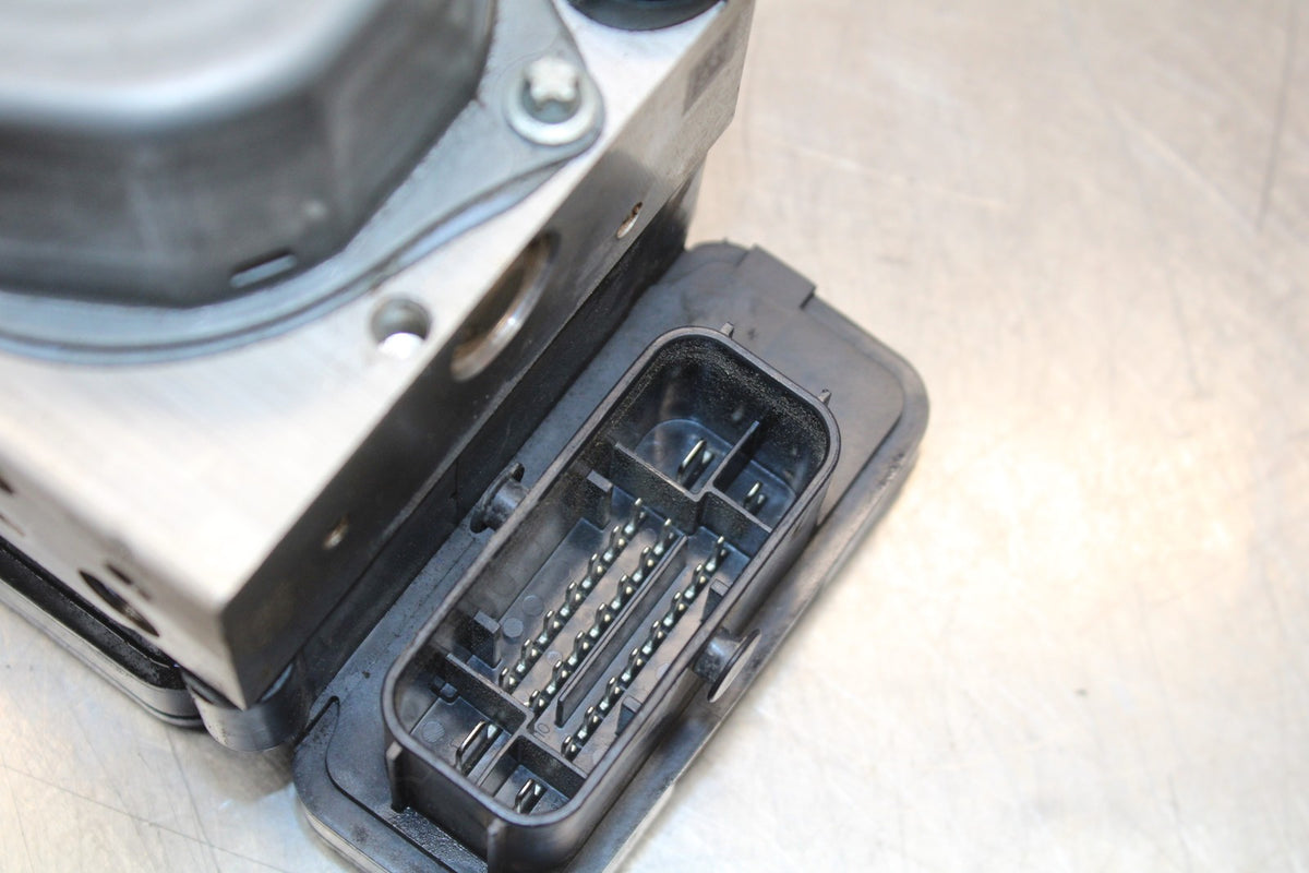 15-17 YAMAHA YZF R1 ABS PUMP UNIT MODULE BB190