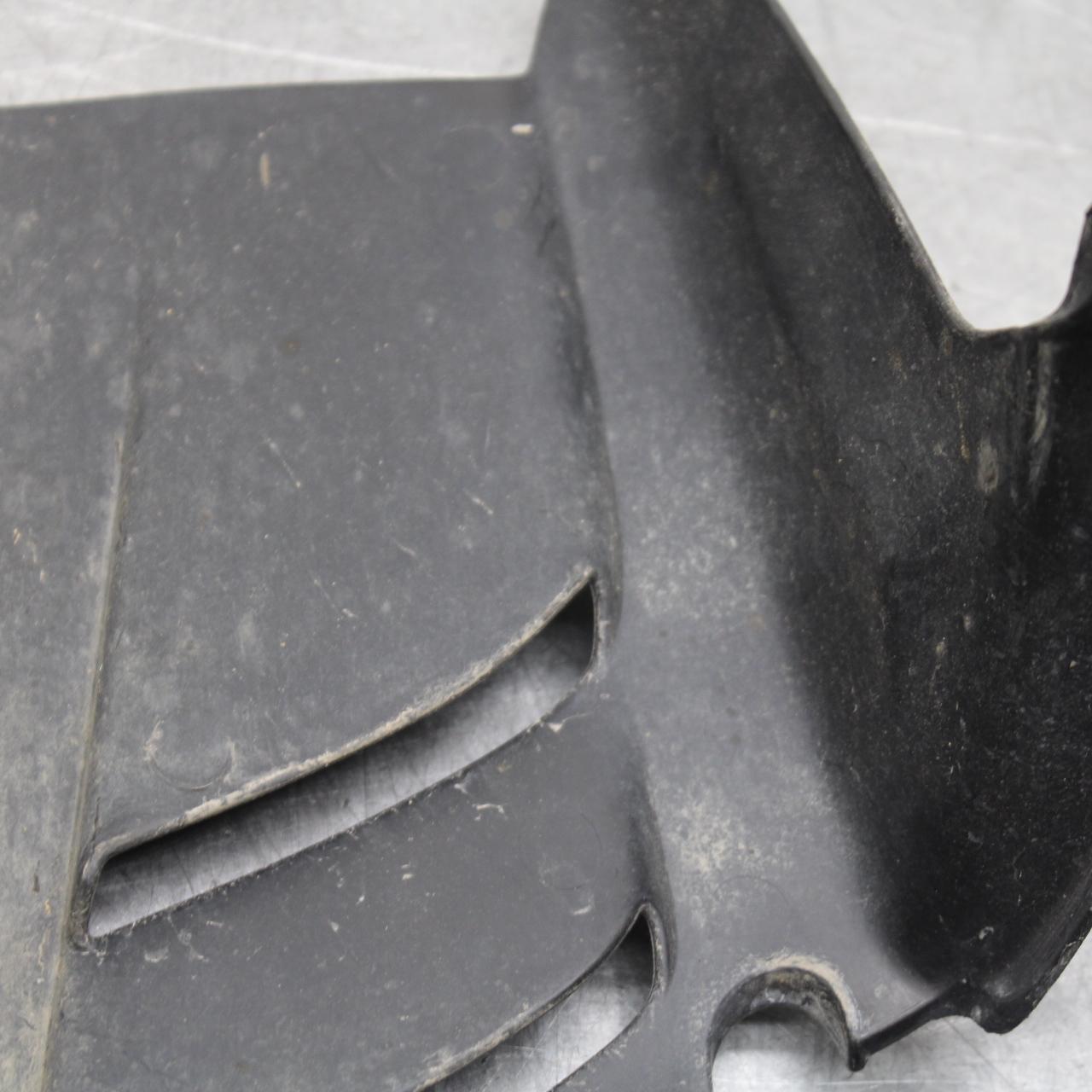 21 KAWASAKI NINJA ZX6R REAR BACK WHEEL TIRE HUGGER FENDER 35023-0171 BB647