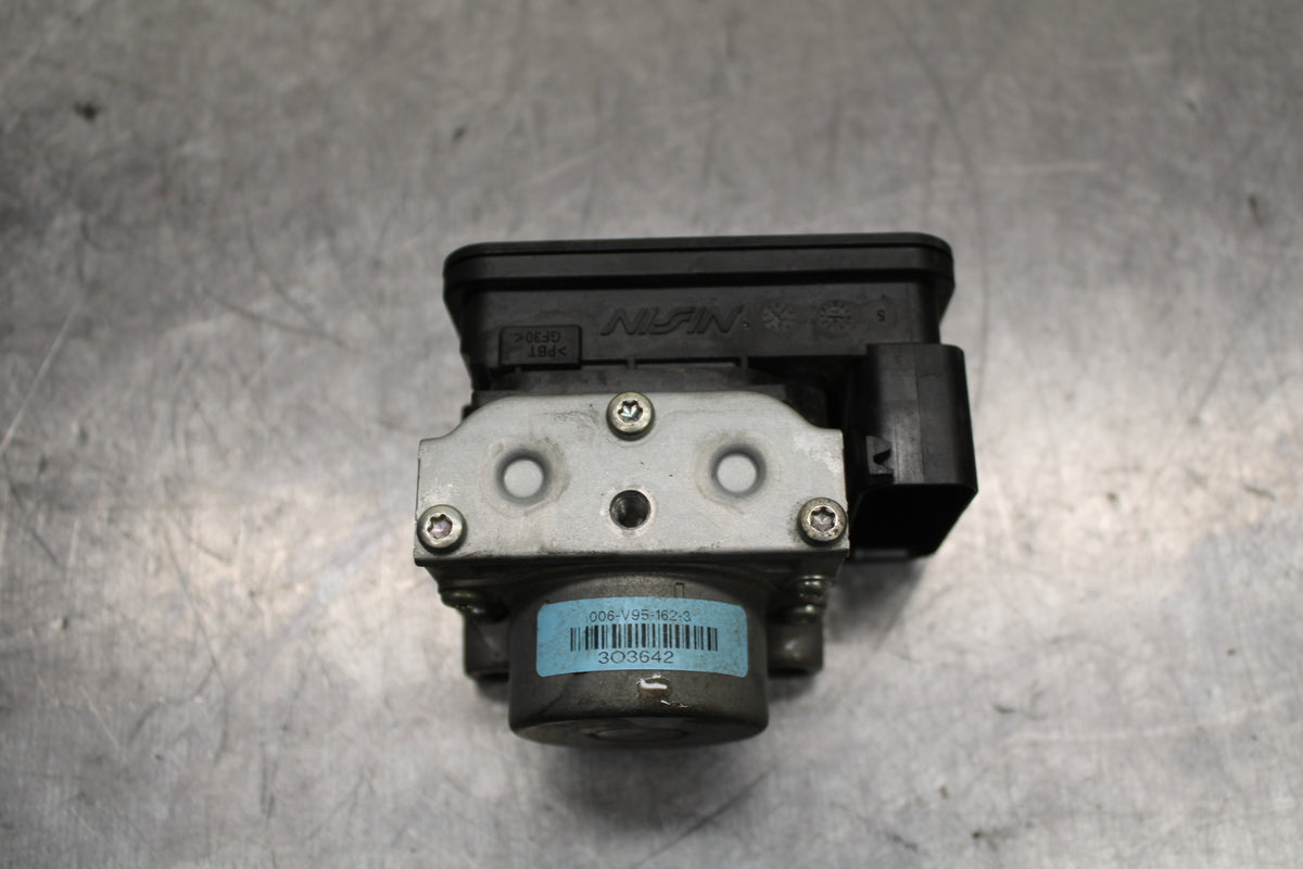 15-16 HONDA CB300F ABS PUMP UNIT MODULE BB740