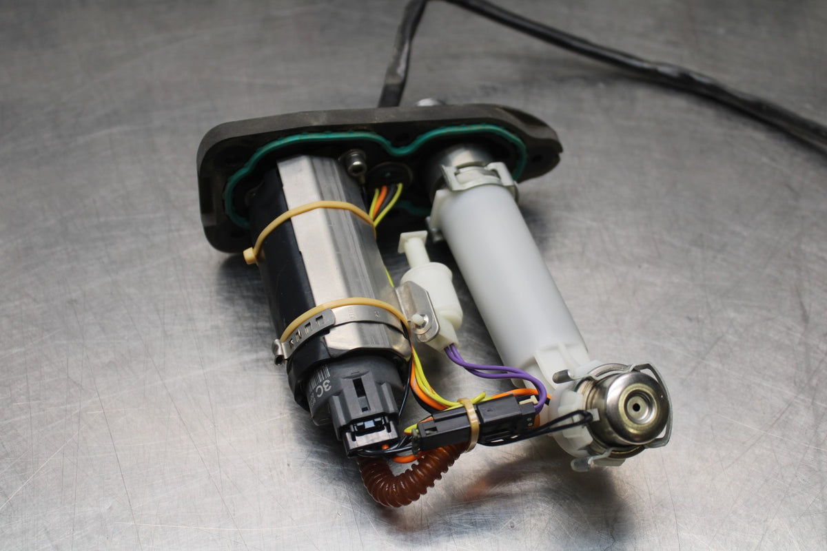 07 HARLEY-DAVIDSON SPORTSTER 1200 CUSTOM XL1200C FUEL GAS PUMP BB833