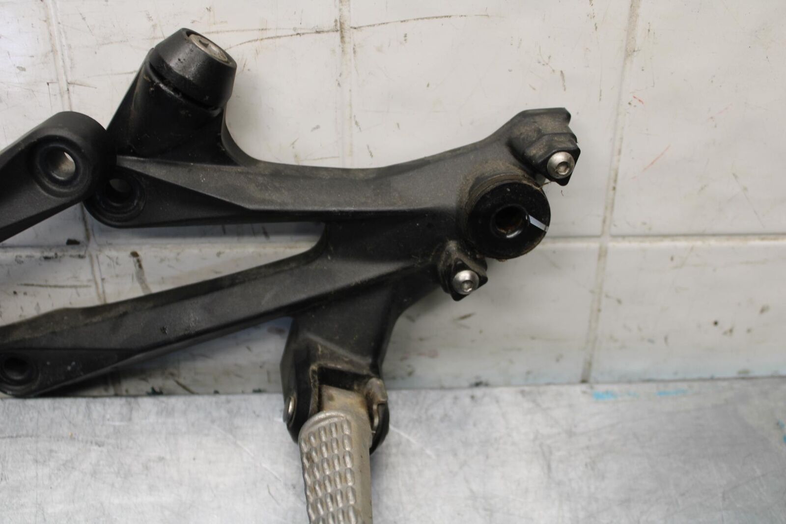 2012 Kawasaki Ninja ZX14R ZX1400E RIGHT LEFT REARSETS  DRIVER FOOT PEGS  BB60