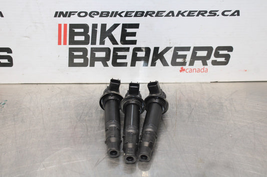 20-21 YAMAHA XSR900 IGNITION COILS COIL SPARK PLUG CAPS BB782