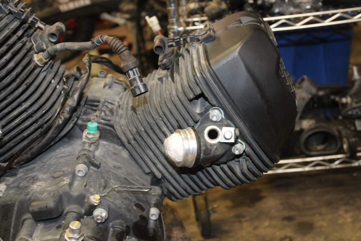 19 MOTO GUZZI V7 III ONLY 3,984KM!!! ENGINE MOTOR BB831