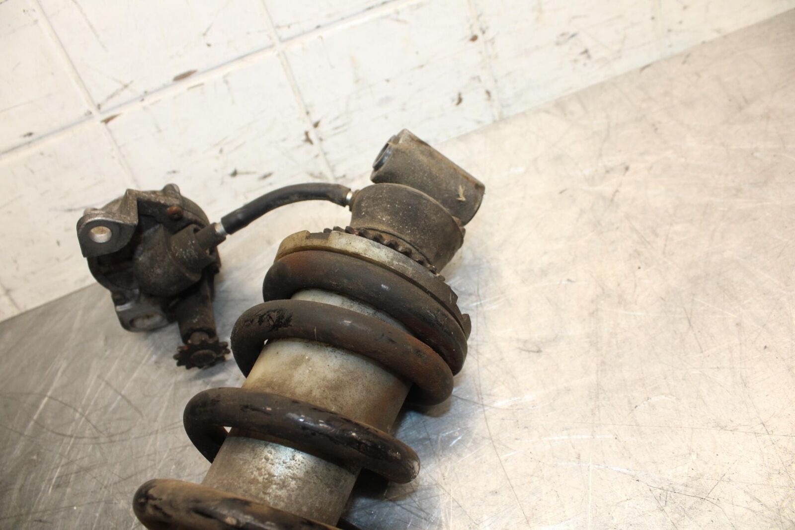 84-85 YAMAHA FJ1100 REAR BACK SHOCK ABSORBER SUSPENSION 36Y-22210-10-00 BB29