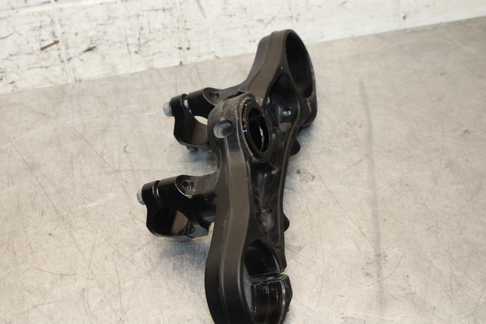 19-20 KTM 790 DUKE 790 FORKS UPPER TRIPLE TREE CLAMP BB570