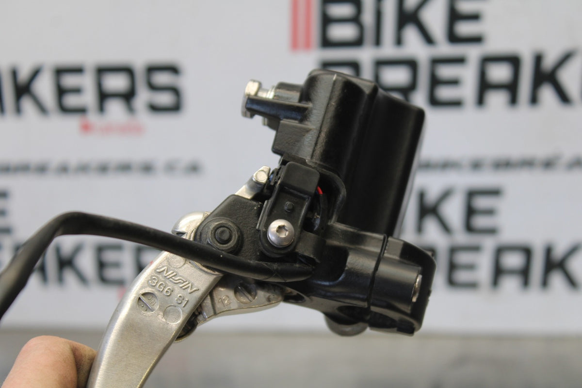 20 TRIUMPH STREET TRIPLE 765 FRONT BRAKE MASTER CYLINDER w/ LEVER BB864