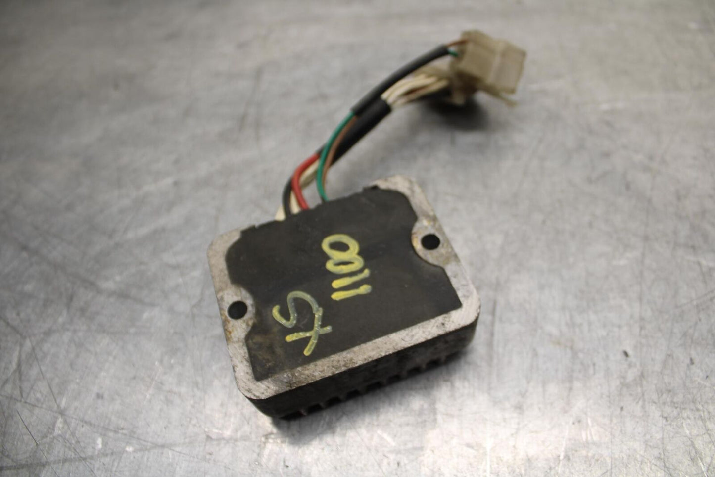 1979 Yamaha XS1100 RECTIFIER VOLTAGE REGULATOR 1T4-81960-A0-00 BB572