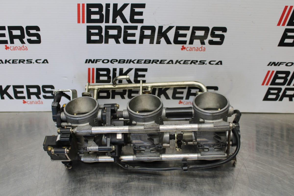 05 TRIUMPH ROCKET III THROTTLE BODY BODIES BB186