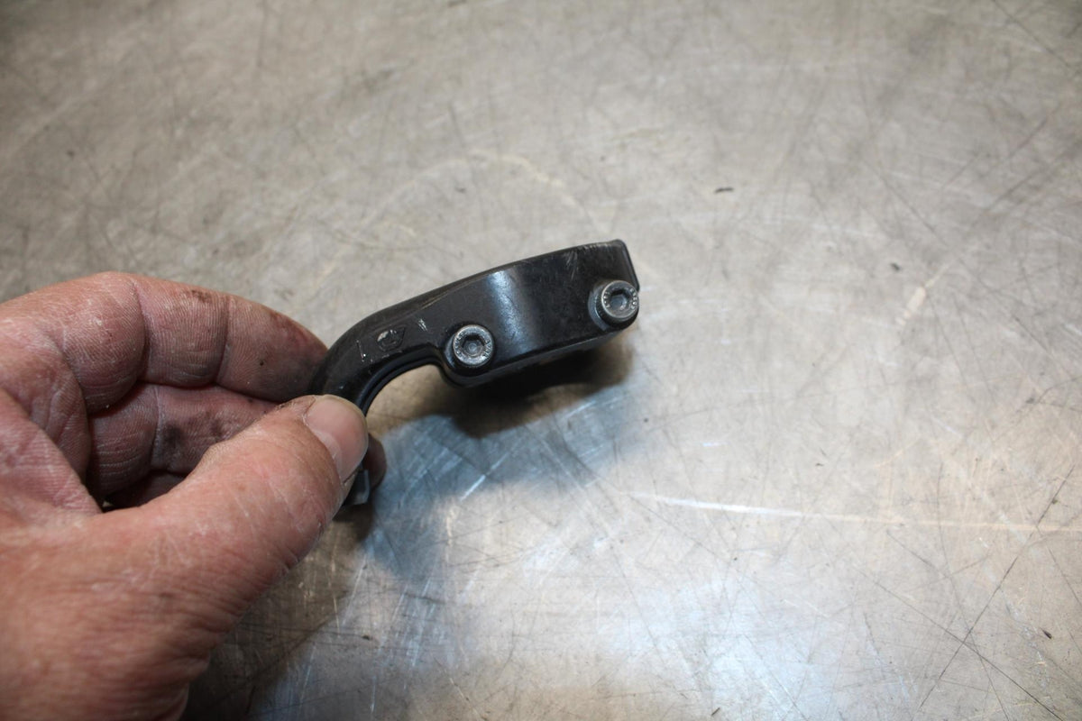 2016 Yamaha XSR900 ABS THROTTLE CABLE LINE HOUSING GUIDE BB516