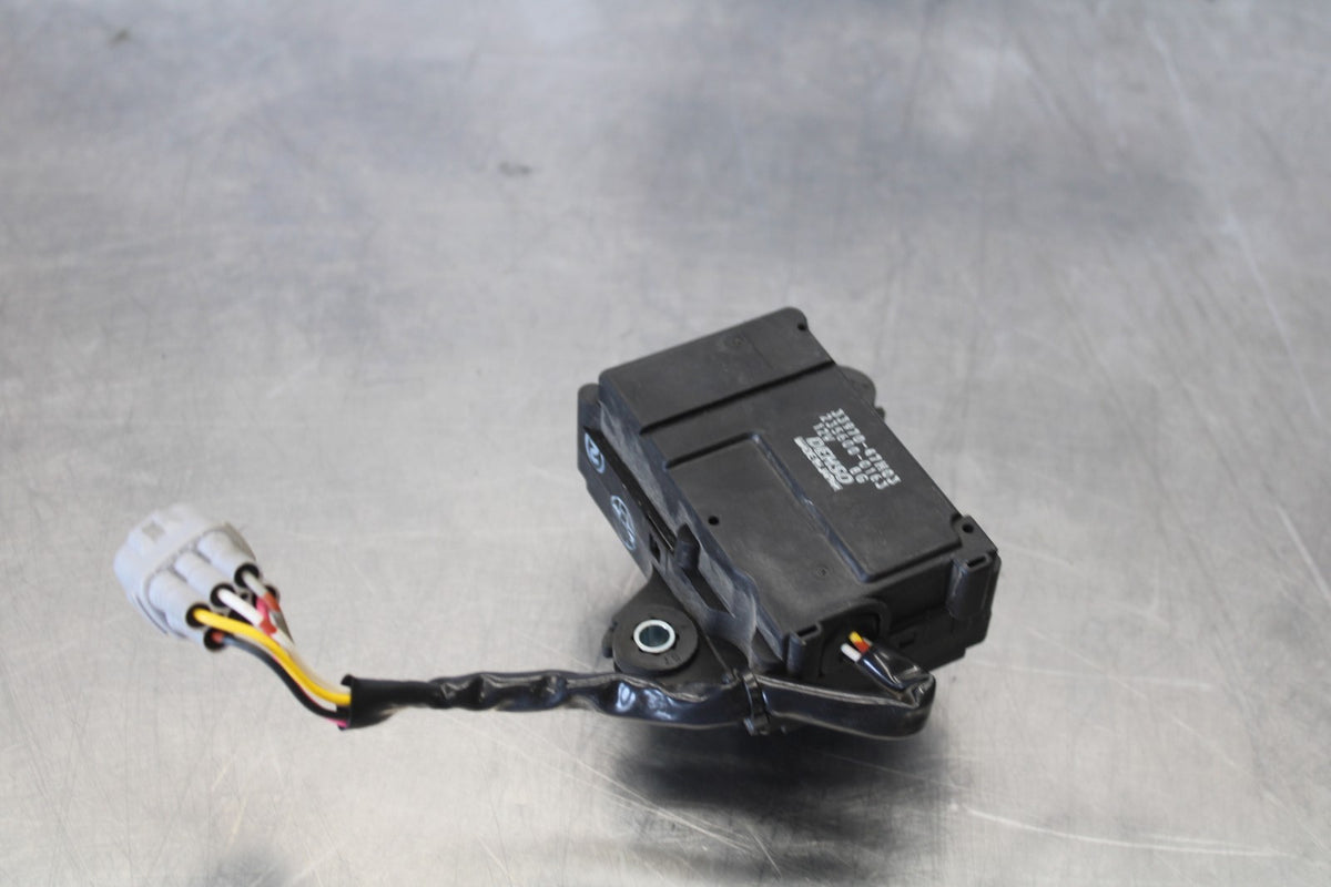 15-26 SUZUKI GSXR600 EXHAUST VALVE SERVO MOTOR BB888