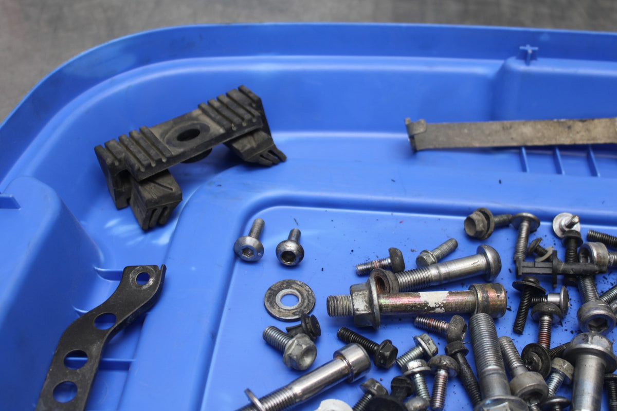 00-01 HONDA CBR929RR MOUNTING BOLTS HARDWARE SCREWS BB925