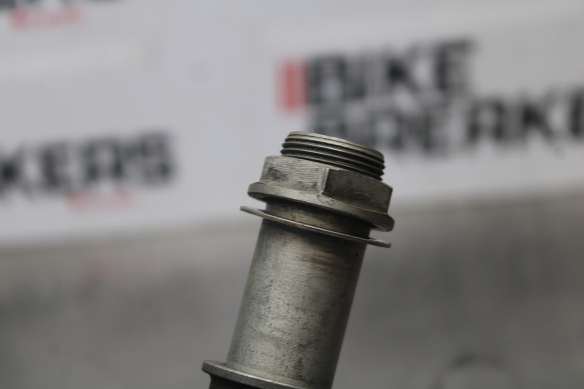 16 APRILIA TUONO V4 1100 FRONT WHEEL RIM AXLE PIVOT BOLT BB905