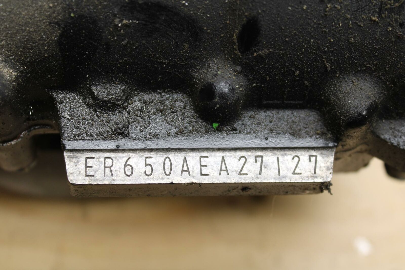 09-10 KAWASAKI ER-6N ENGINE MOTOR CRANKCASE CRANK CASES BLOCK BB325