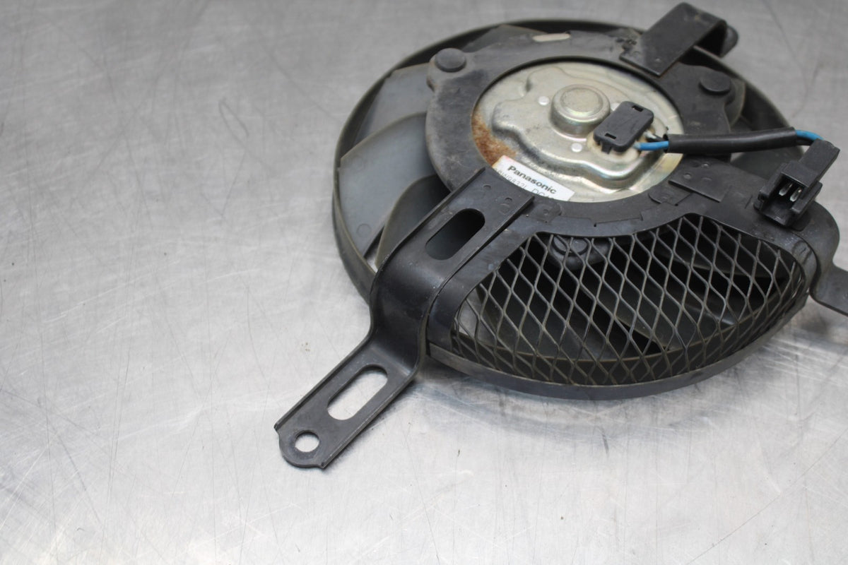 11-26 SUZUKI GSXR750 ENGINE RADIATOR COOLING FAN BB900
