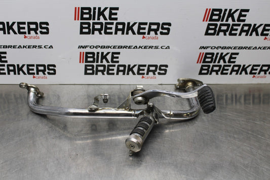 05 TRIUMPH ROCKET III RIGHT FRONT FOOT REST PEG STEP RAIL BB186