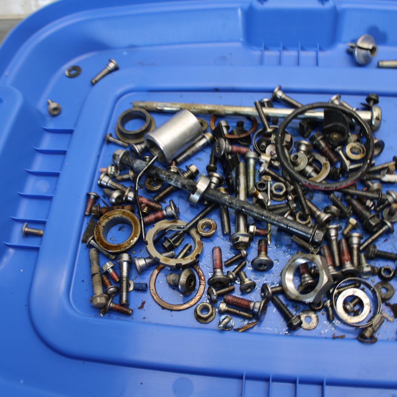 2012 Kawasaki Ninja ZX6R LEFTOVER MOUNTING BOLTS HARDWARE MOTOR SCREWS BB529