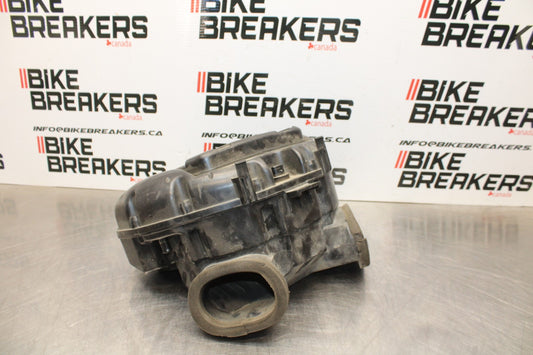 06-07 SUZUKI GSXR 600 AIRBOX AIR INTAKE FILTER BOX BB178