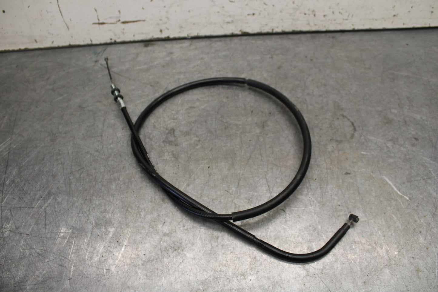 22-24 YAMAHA XSR900 CLUTCH CABLE LINE BB683