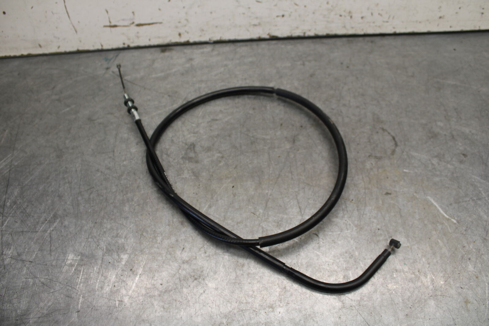 22-24 YAMAHA XSR900 CLUTCH CABLE LINE BB683