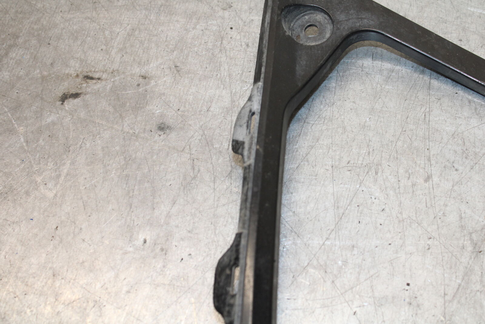 08-09 SUZUKI GSXR600 FRONT LOWER INNER EXHAUST V FAIRING COWL GUARD BB728