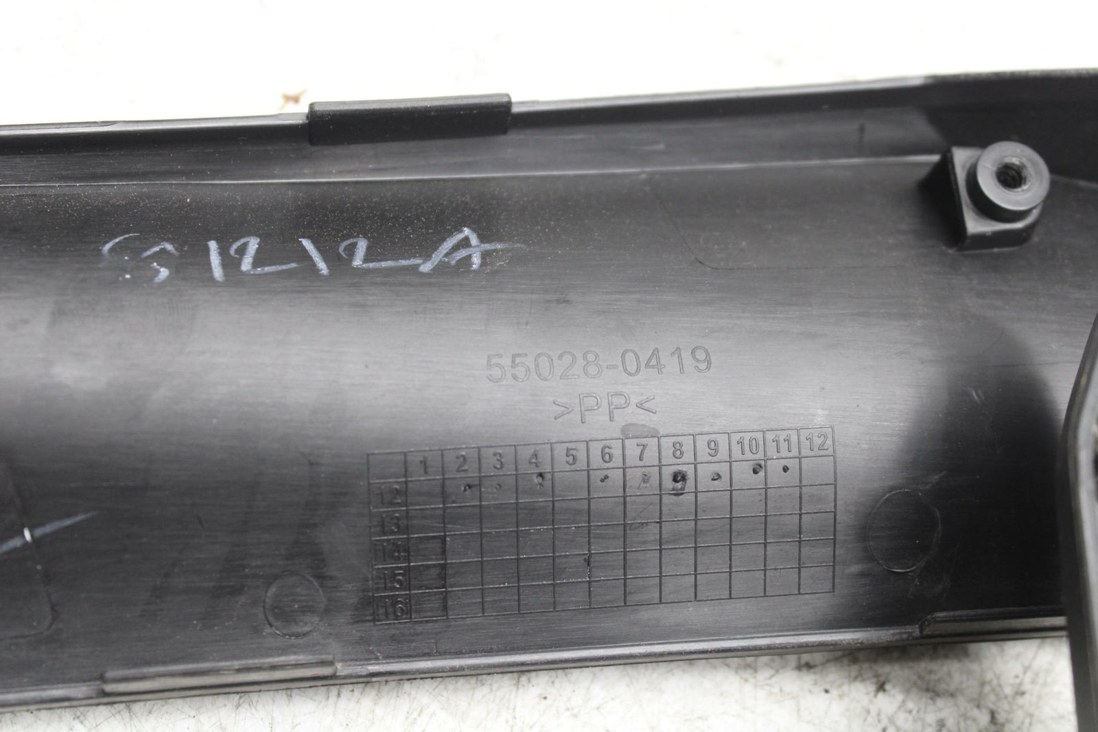 12-13 KAWASAKI EX300 NINJA LEFT MID UPPER SIDE FAIRING COWL PLASTIC BB373