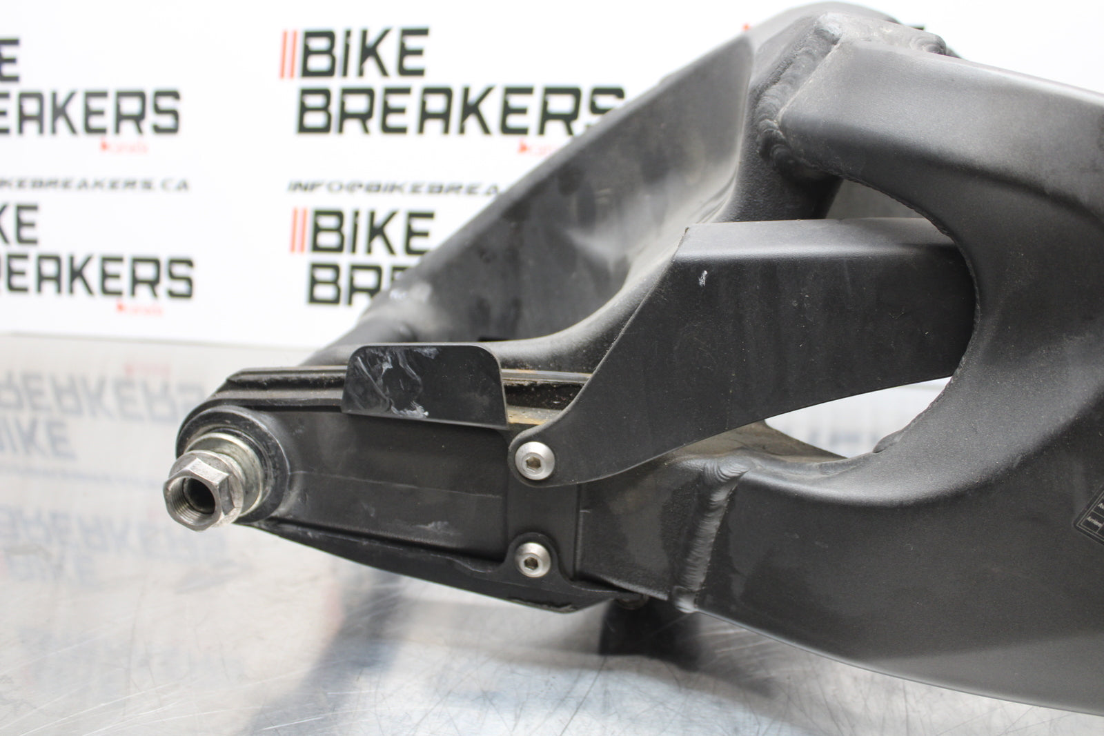 13-18 KAWASAKI NINJA ZX6R REAR SWINGARM BACK SUSPENSION SWING ARM BB143