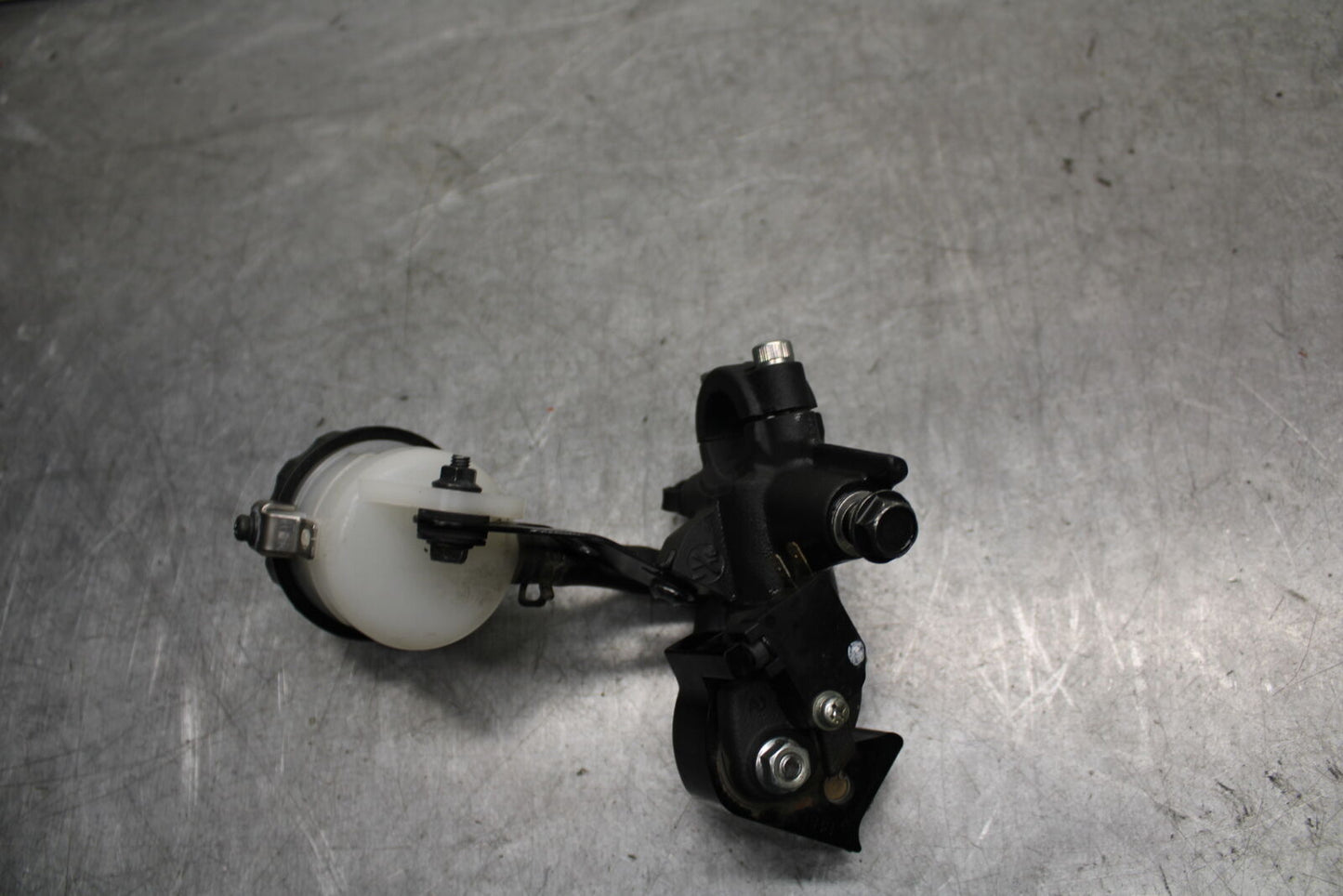 13-18 KAWASAKI NINJA ZX6R FRONT BRAKE MASTER CYLINDER BB666