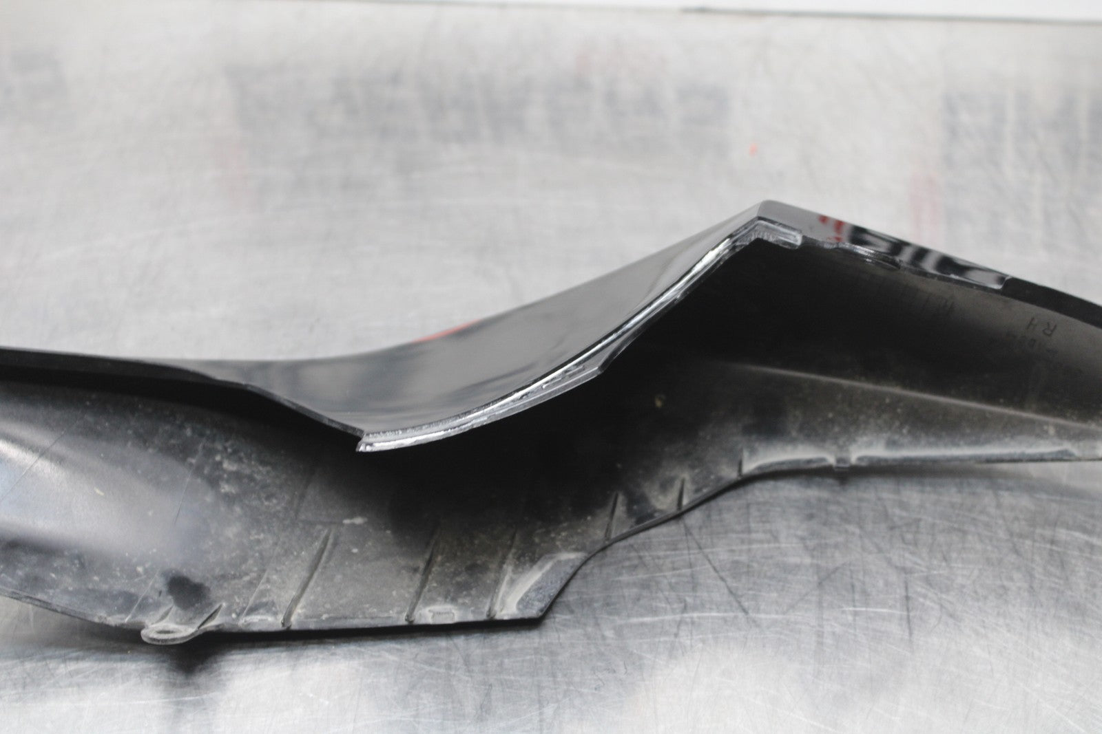 08 KAWASAKI NINJA ZX10R RIGHT REAR BACK TAIL FAIRING COWL SHROUD BB201