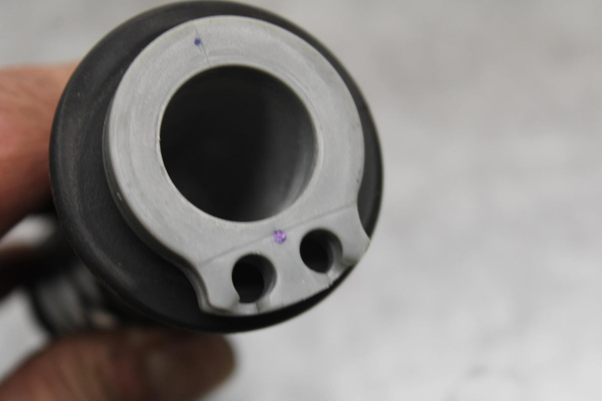 15-16 KAWASAKI EX300 RIGHT THROTTLE GRIP BB635