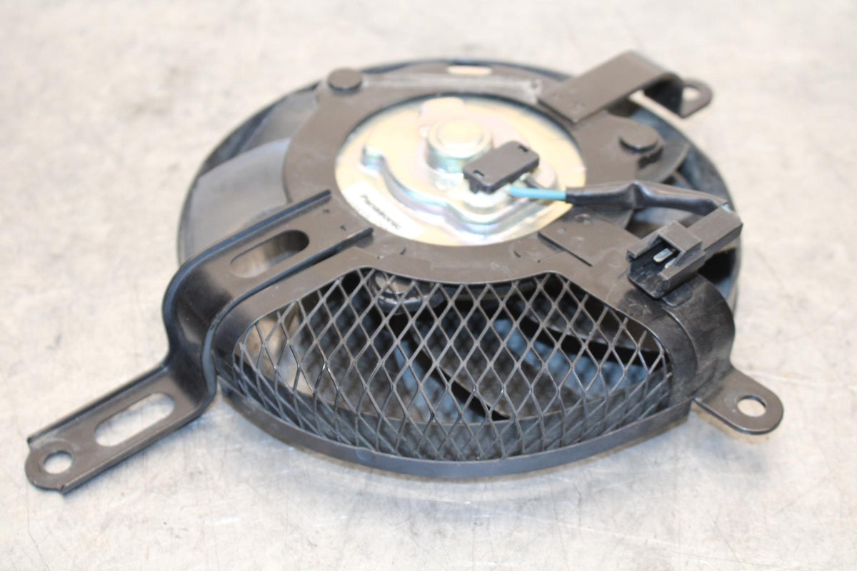11-23 SUZUKI GSXR 750 ENGINE RADIATOR COOLING FAN BB54