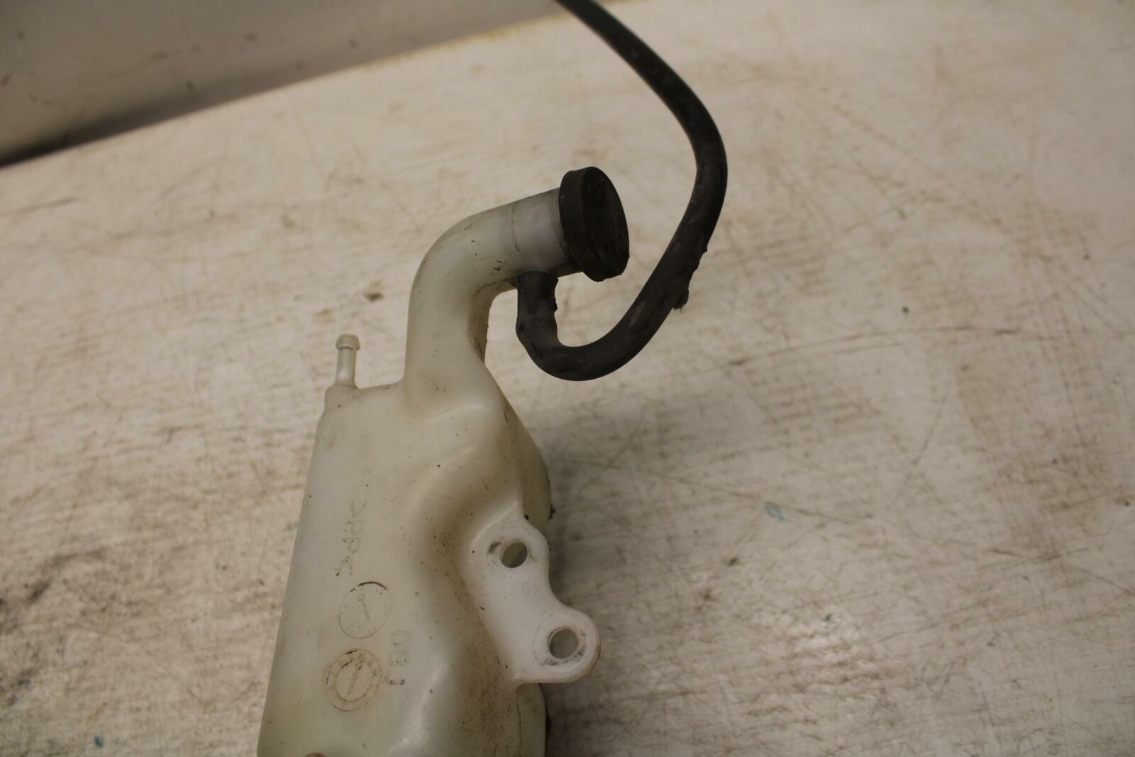 15-16 SUZUKI GSXS750 COOLANT WATER TANK RESERVOIR BOTTLE BB374