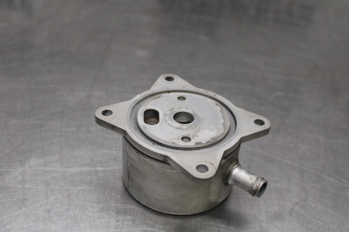 11-24 SUZUKI GSXR750 ENGINE MOTOR OIL COOLER  BB879