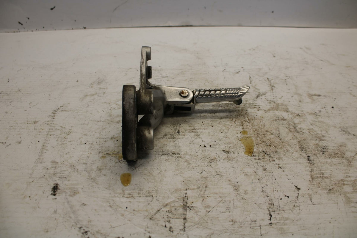 06-07 SUZUKI GSXR600 LEFT REARSET REAR SET DRIVER FOOT PEG REST STOP BB275