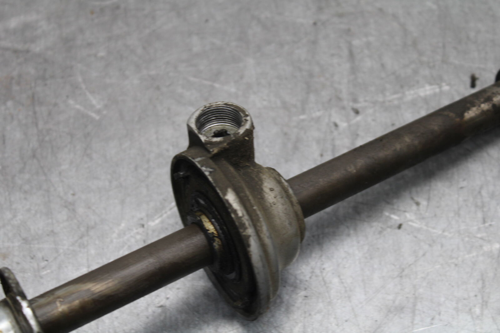 85-86 SUZUKI MADURA 1200 FRONT WHEEL RIM AXLE PIVOT BOLT  BB691