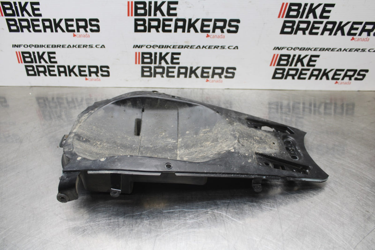 06 KAWASAKI NINJA 650 EX650 REAR BACK TAIL UNDERTAIL FAIRING COWL FENDER BB823
