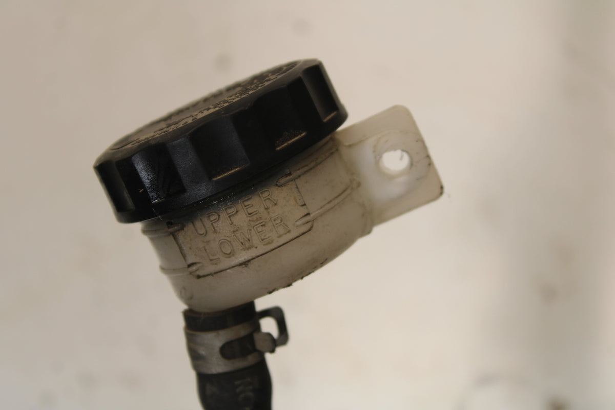 01-06 TRIUMPH TIGER 955I REAR BACK BRAKE MASTER CYLINDER W RESERVOIR  BB693