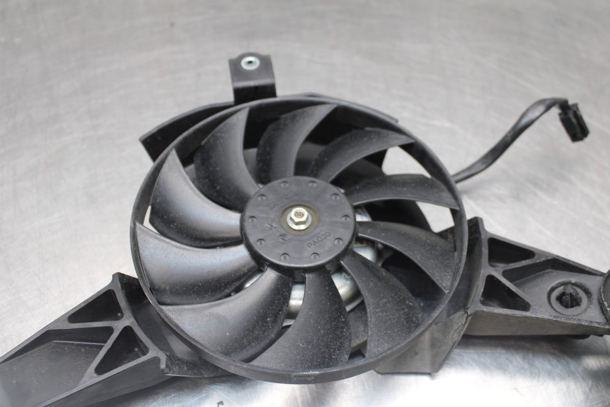 23-24 YAMAHA MT-07 ENGINE RADIATOR COOLING FAN BB927