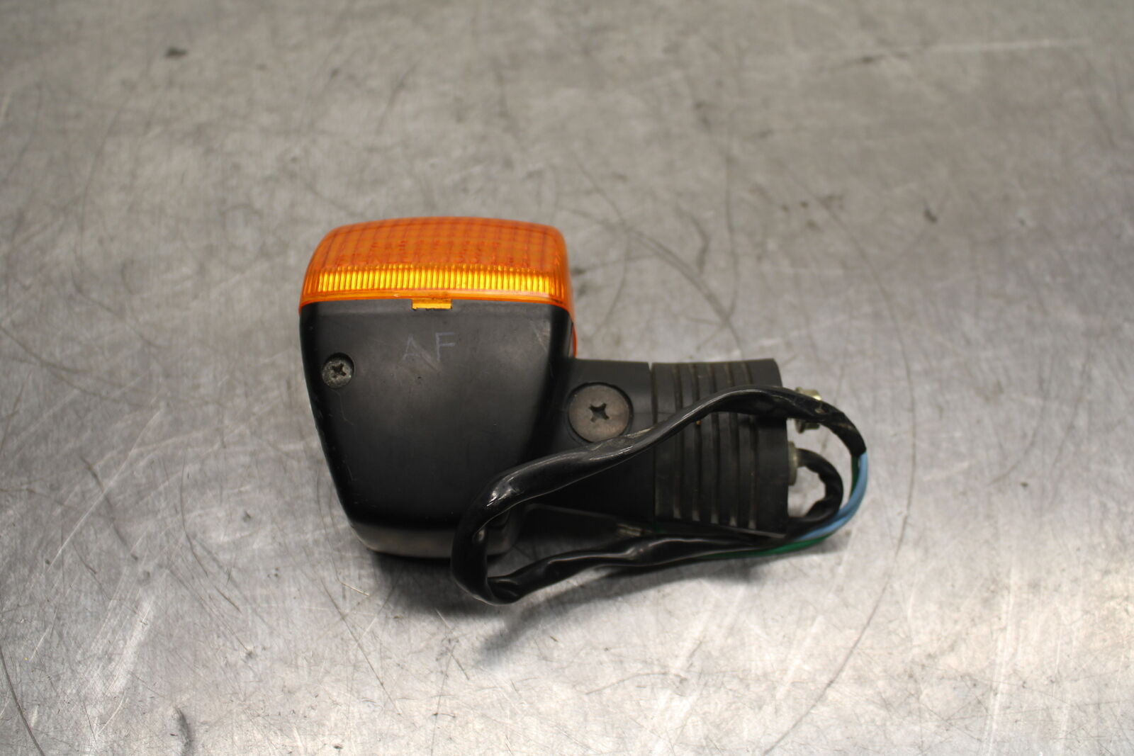 84 HONDA INTERCEPTOR 750 VF750F RIGHT FRONT TURN SIGNAL LIGHT INDICATOR BB108