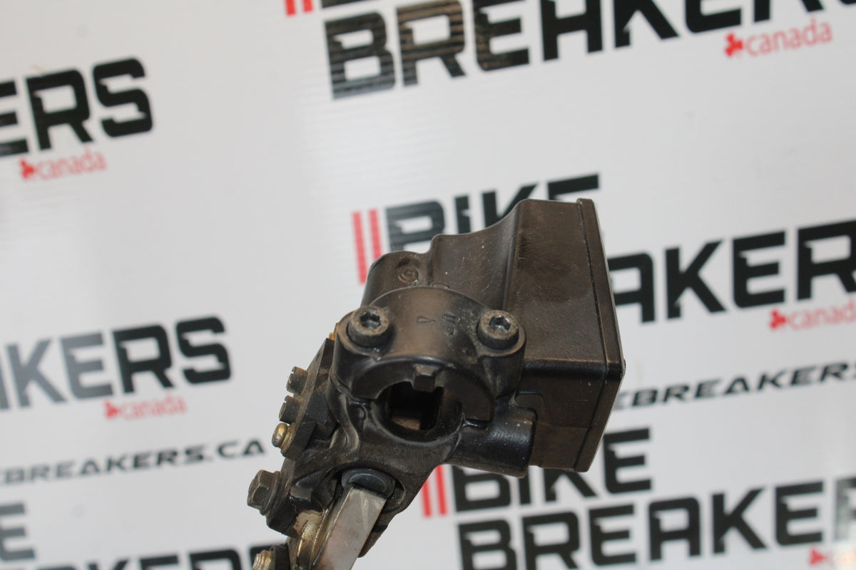03-06 KAWASAKI Z1000 FRONT BRAKE MASTER CYLINDER w/ LEVER BB164