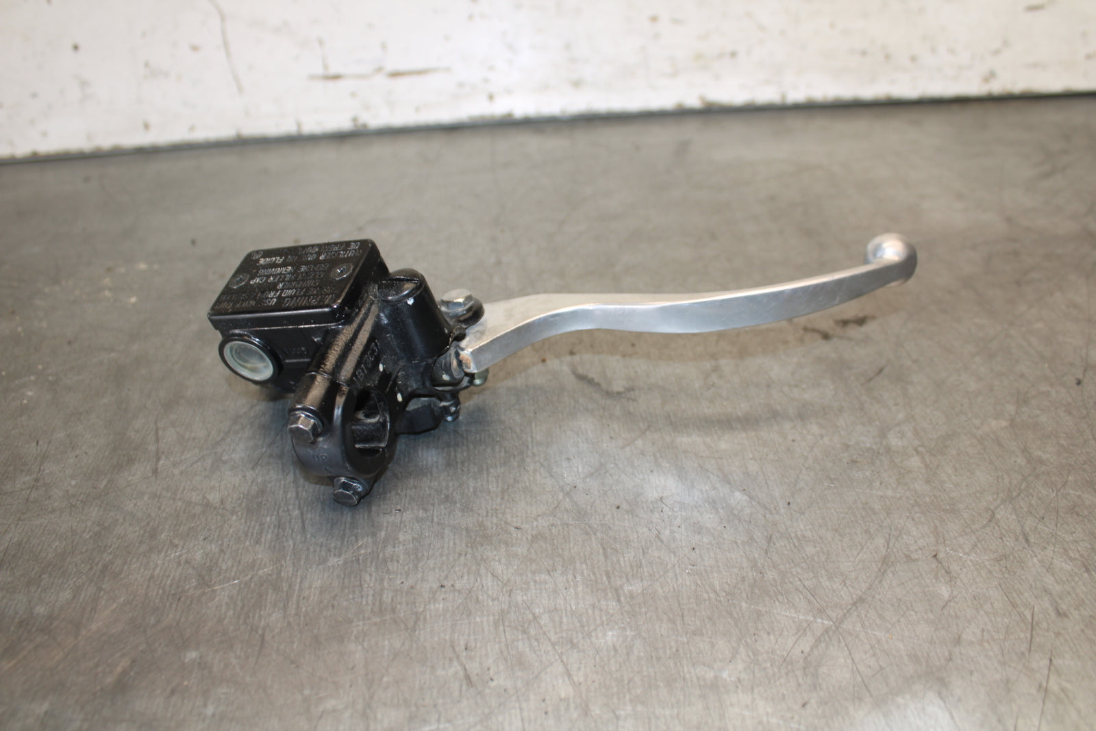 13-15 HONDA CBR500R FRONT BRAKE MASTER CYLINDER w/ LEVER 45510-MGZ-305 BB704