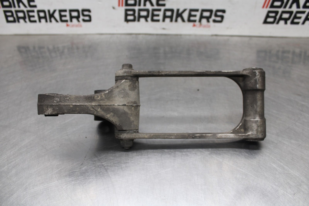 05-06 HONDA CBR600RR REAR DOGBONE SHOCK LINKAGE LINK BB945