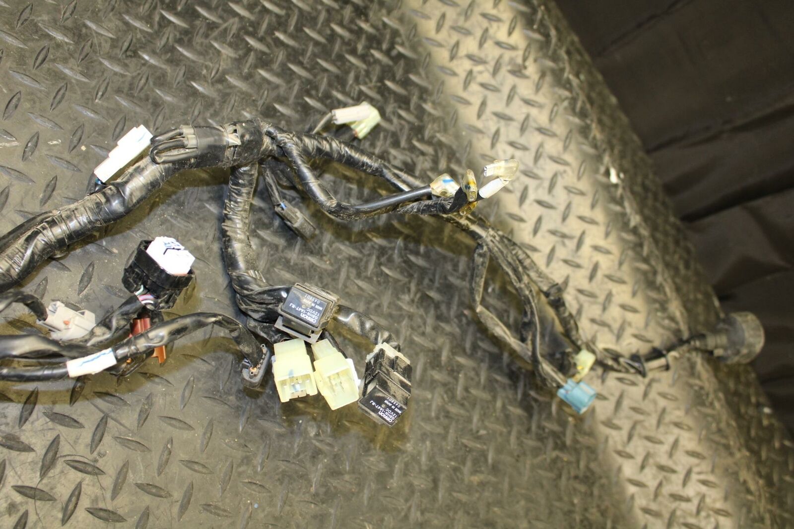 19 YAMAHA YZF R3 MAIN ENGINE WIRING HARNESS MOTOR WIRE LOOM BB177