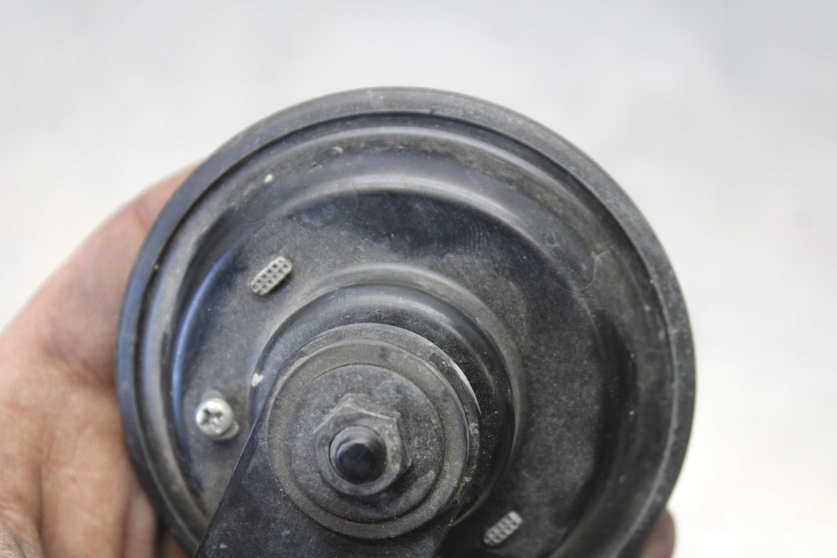 20 TRIUMPH STREET TRIPLE 765 HORN SIGNAL BB864