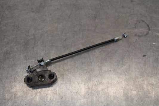 18-23 KAWASAKI NINJA 400 REAR PASSENGER SEAT LATCH LOCK ASSEMBLY BB679