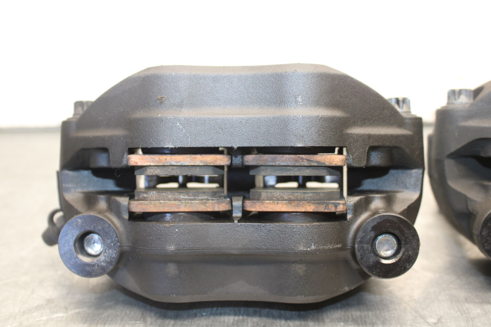 09-12 KAWASAKI NINJA ZX6R RIGHT LEFT FRONT BRAKE CALIPER SET PAIR CALIPERS BB698