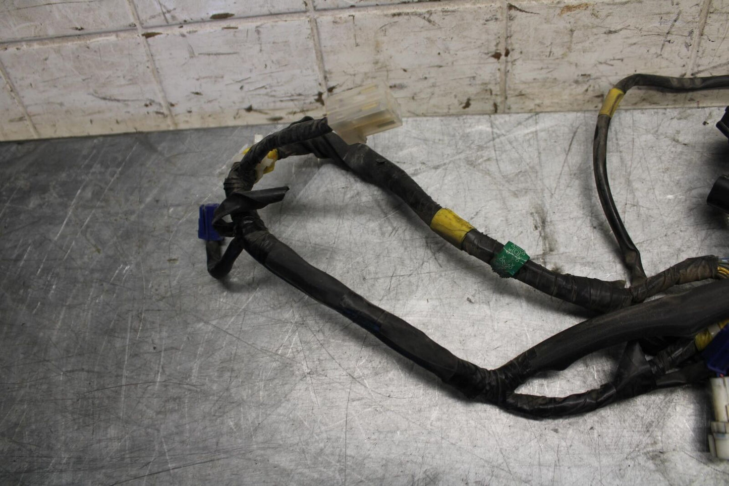 2009 Yamaha YZF R6 HEADLIGHT SPEEDO GAUGES WIRING HARNESS WIRE LOOM BB532