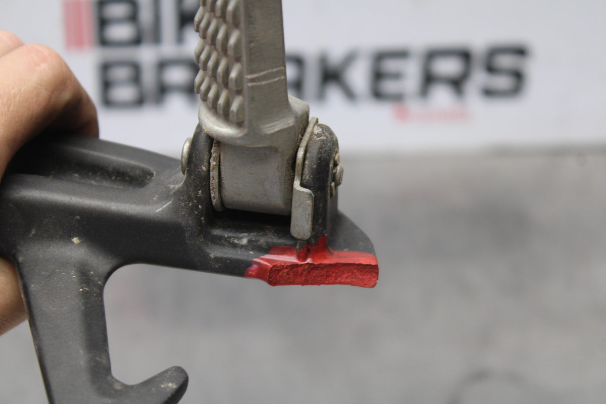 23-26 KAWASAKI NINJA ZX4RR RIGHT REAR BACK PASSENGER PEG BB898