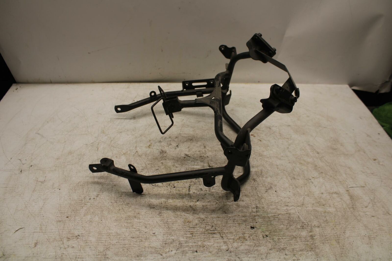 12-13 KAWASAKI EX300 NINJA UPPER FAIRING MIRROR GAUGES STAY BRACKET BB373