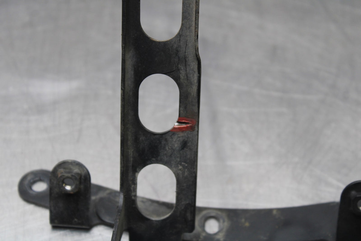 07-16 SUZUKI GSXR1000 OIL COOLER MOUNTING BRACKET MOUNT SUPPORT BB770