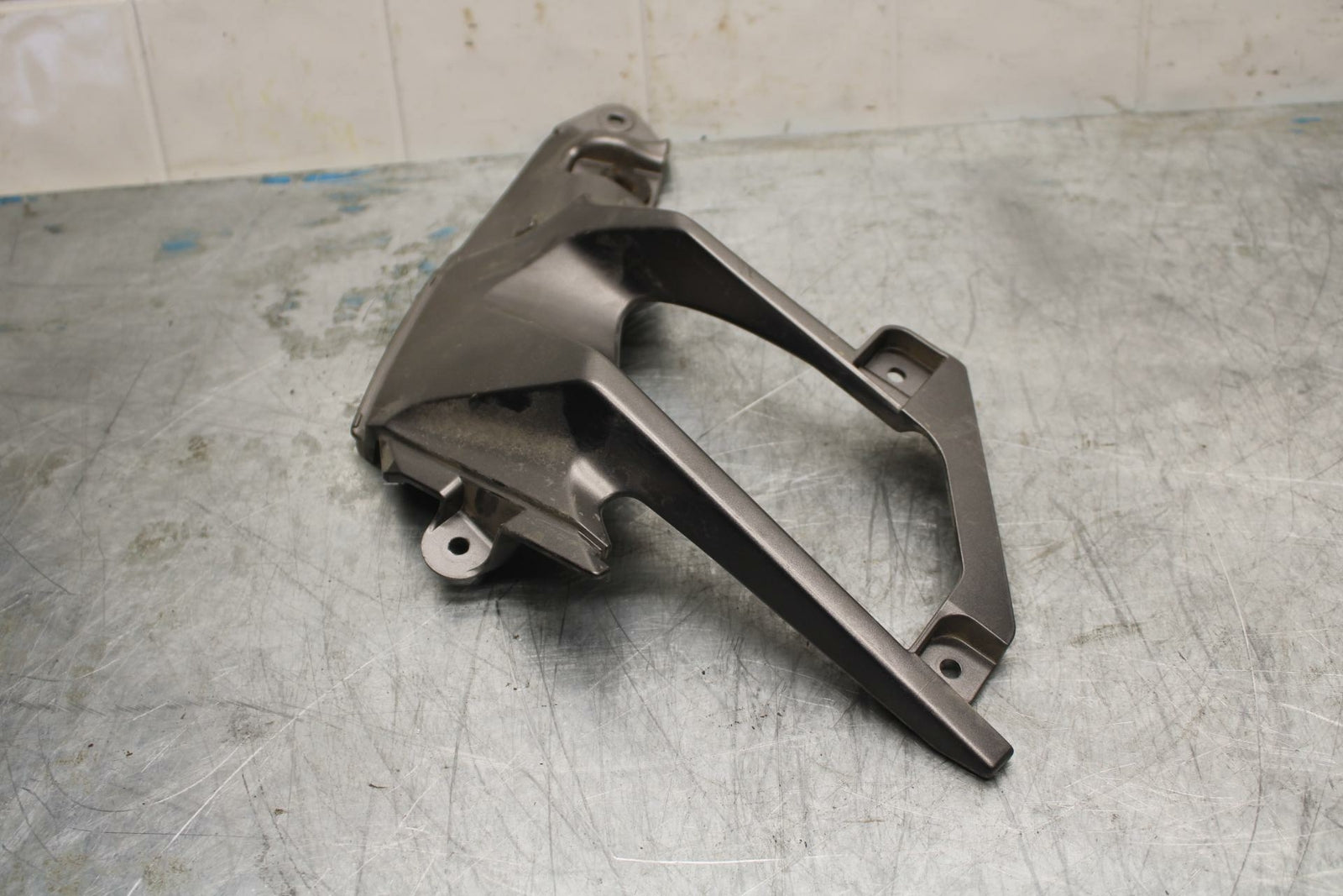 18-22 KAWASAKI NINJA 400 EX400 ABS LEFT AIR INTAKE GRILL BB416